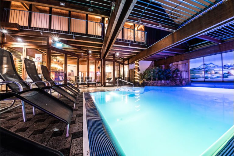 Mauritius Hotel & Therme Pool-min