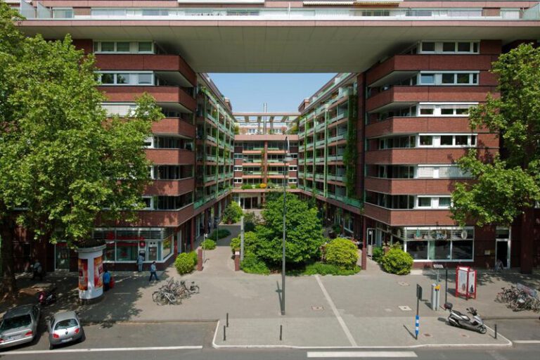 Zentral gelegene Residenz mit gepflegtem Innenhof